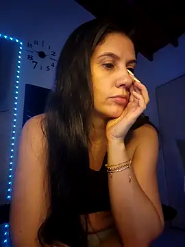 sashaaqueen online show from April 22, 7:44 am