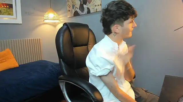 trevor mob online show from April 19, 6:10 pm