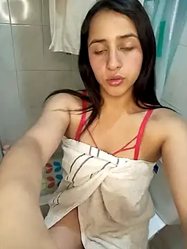 MiaRoselle online show from March 6, 8:16 pm