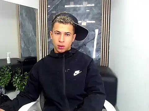 Hollmanhot online show from April 15, 2:07 am