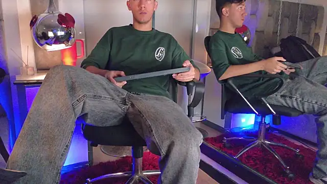 Austin Reedss online show from April 14, 1:28 pm