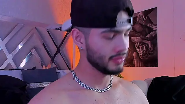 Vincentblack online show from April 19, 4:12 am