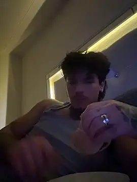 SNAKEARM online show from February 28, 11:22 am