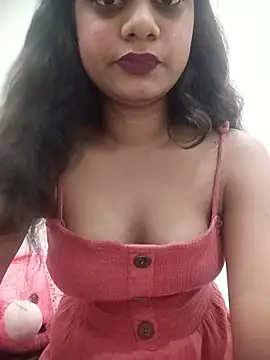 Snapshot of Heena_shrma chatting on July 8, 9:14 am Heena shrma online show from July 8, 9:14 am
