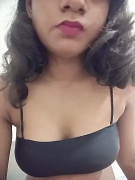 Snapshot of Heena_shrma chatting on July 28, 2:13 pm Heena shrma online show from July 28, 2:13 pm