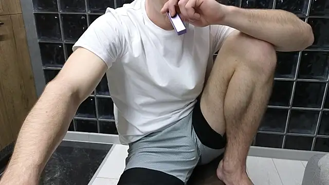 chantatummm online show from April 20, 3:04 pm