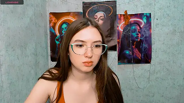 Snapshot of AnnaFlirt_ chatting on May 3, 11:05 am AnnaFlirt online show from May 3, 11:05 am