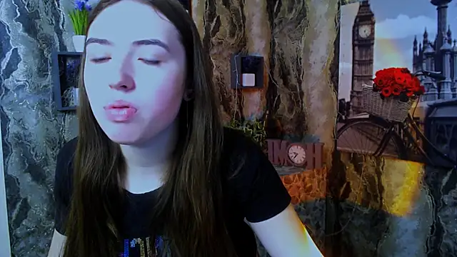 Snapshot of AnnaFlirt_ chatting on June 4, 9:59 am AnnaFlirt online show from June 4, 9:59 am