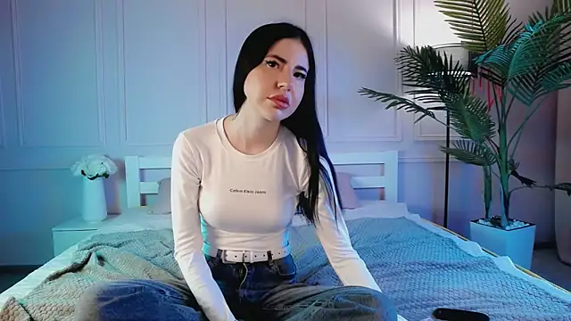 EmilyRamsey online show from March 19, 6:56 pm