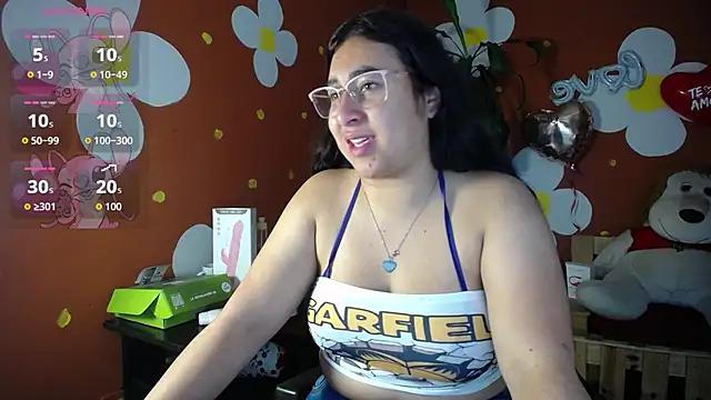 VirellaAshford online show from March 21, 11:15 am