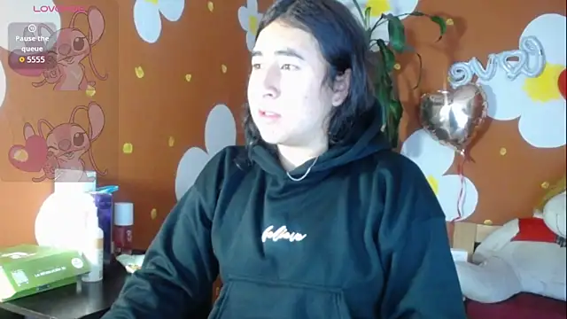 VirellaAshford online show from April 15, 10:11 am