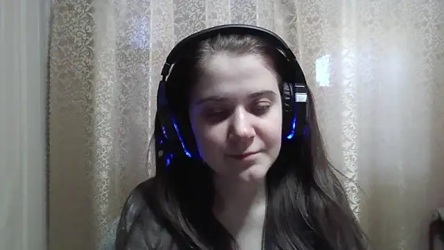 CarinaFolmar online show from March 4, 3:07 pm