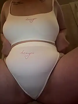 Alexabluex online show from February 26, 8:08 pm