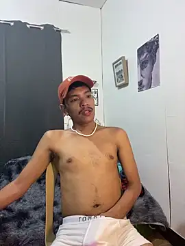 Snapshot of asian_darlingcummersxXx chatting on May 7, 7:47 am asian darlingcummersxXx online show from May 7, 7:47 am