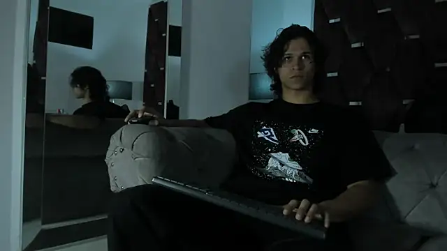 TonyBenedetti online show from April 4, 8:17 pm