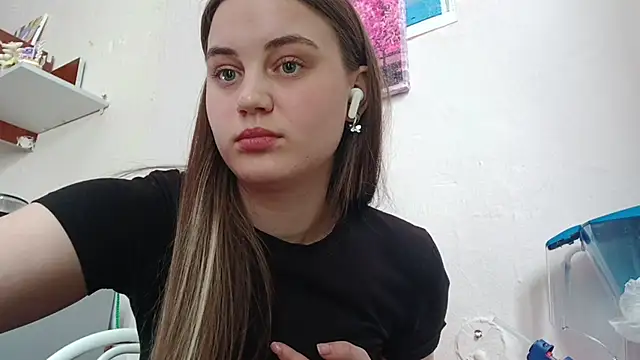 VeloraStar online show from March 5, 10:11 am