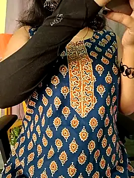Kritika05 online show from June 9, 7:03 pm
