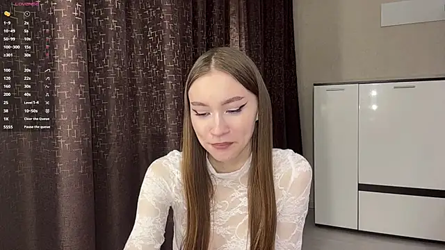 NuDonzze online show from April 15, 5:31 pm