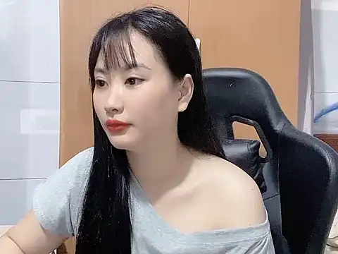 Sunny2868 online show from March 3, 3:45 am