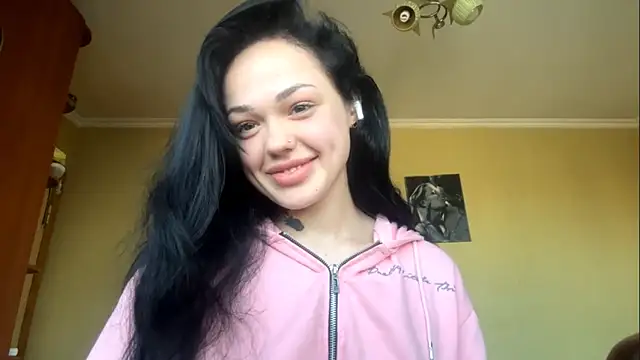 Jennifer anniston online show from March 1, 7:10 am