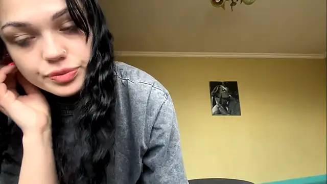 Jennifer anniston online show from March 3, 7:03 am