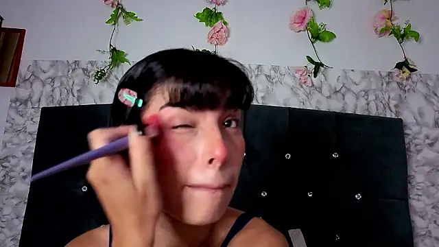 cutninasky online show from March 15, 4:40 am