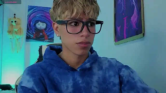 Snapshot of Ryan_sweet chatting on March 13, 3:13 am Ryan sweet online show from March 13, 3:13 am