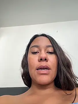 KarinaGrant online show from March 10, 4:01 pm