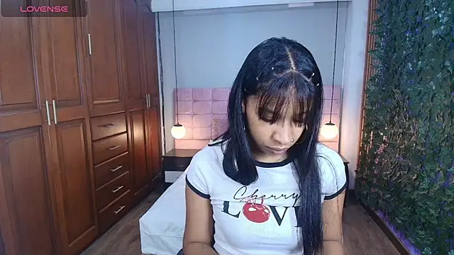 ShayMilleer online show from April 15, 11:50 am