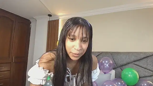 Snapshot of ShayMilleer chatting on May 23, 12:20 pm ShayMilleer online show from May 23, 12:20 pm