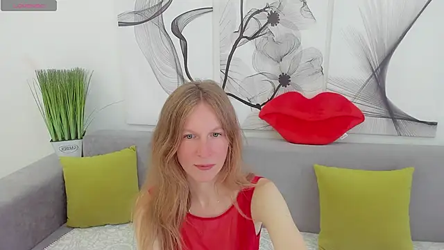 Mira XOo online show from April 22, 2:18 pm