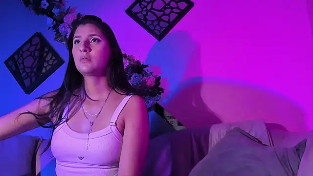 ZoeHills online show from March 5, 6:04 pm