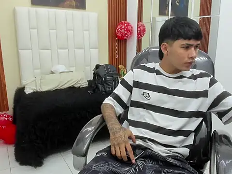 Thiago collinss online show from February 24, 11:03 pm