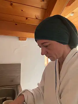 FitAnna online show from March 3, 9:04 am