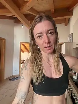 FitAnna online show from March 7, 12:13 pm