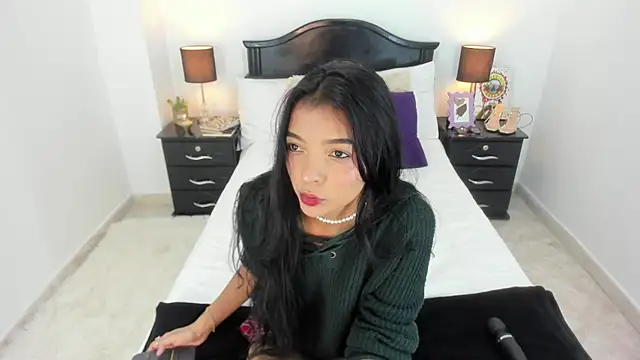 ImMiaFoster online show from March 4, 9:54 pm