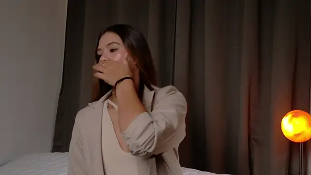 Mia Benett  online show from March 5, 1:07 pm