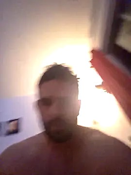 Snapshot of kevenle89 chatting on March 1, 9:22 am kevenle89 online show from March 1, 9:22 am