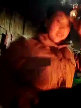 Snapshot of Miu_la chatting on March 4, 8:59 pm Miu la online show from March 4, 8:59 pm