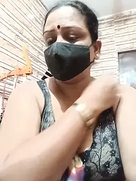 Snapshot of Rashmi_89 chatting on June 8, 11:10 am Rashmi 89 online show from June 8, 11:10 am