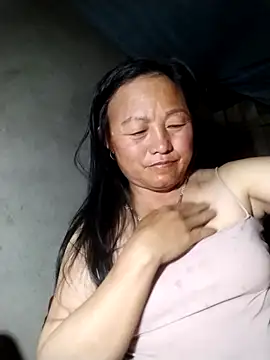 Lucie Fuzk online show from April 12, 2:00 pm