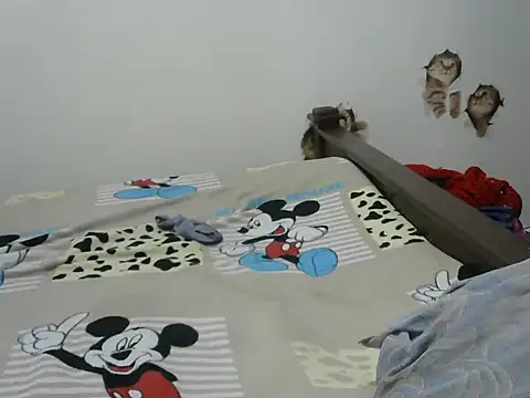 thembi1998 online show from March 6, 5:20 pm