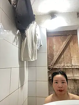 Ivy Trix2 online show from March 26, 3:34 am