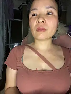 Ivy Trix2 online show from April 18, 2:54 pm