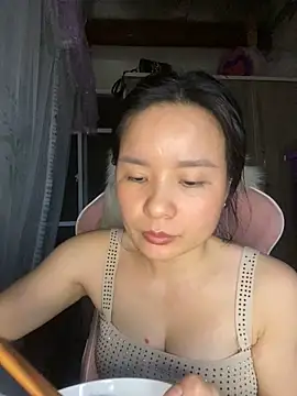 Ivy Trix2 online show from April 20, 2:09 pm