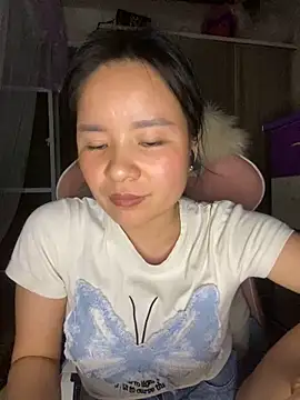 Ivy Trix2 online show from April 21, 3:17 pm