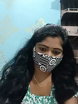Snapshot of Hey__honey chatting on June 18, 7:41 am Hey honey online show from June 18, 7:41 am