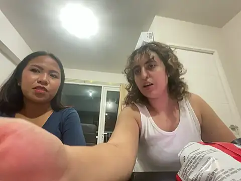 yassiestar online show from March 5, 4:03 pm