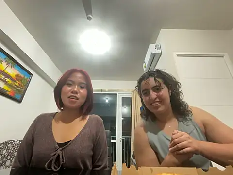 yassiestar online show from March 23, 4:22 pm