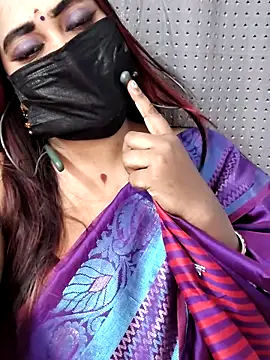 Snapshot of Cutie_Nila chatting on June 8, 8:48 am Cutie Nila online show from June 8, 8:48 am